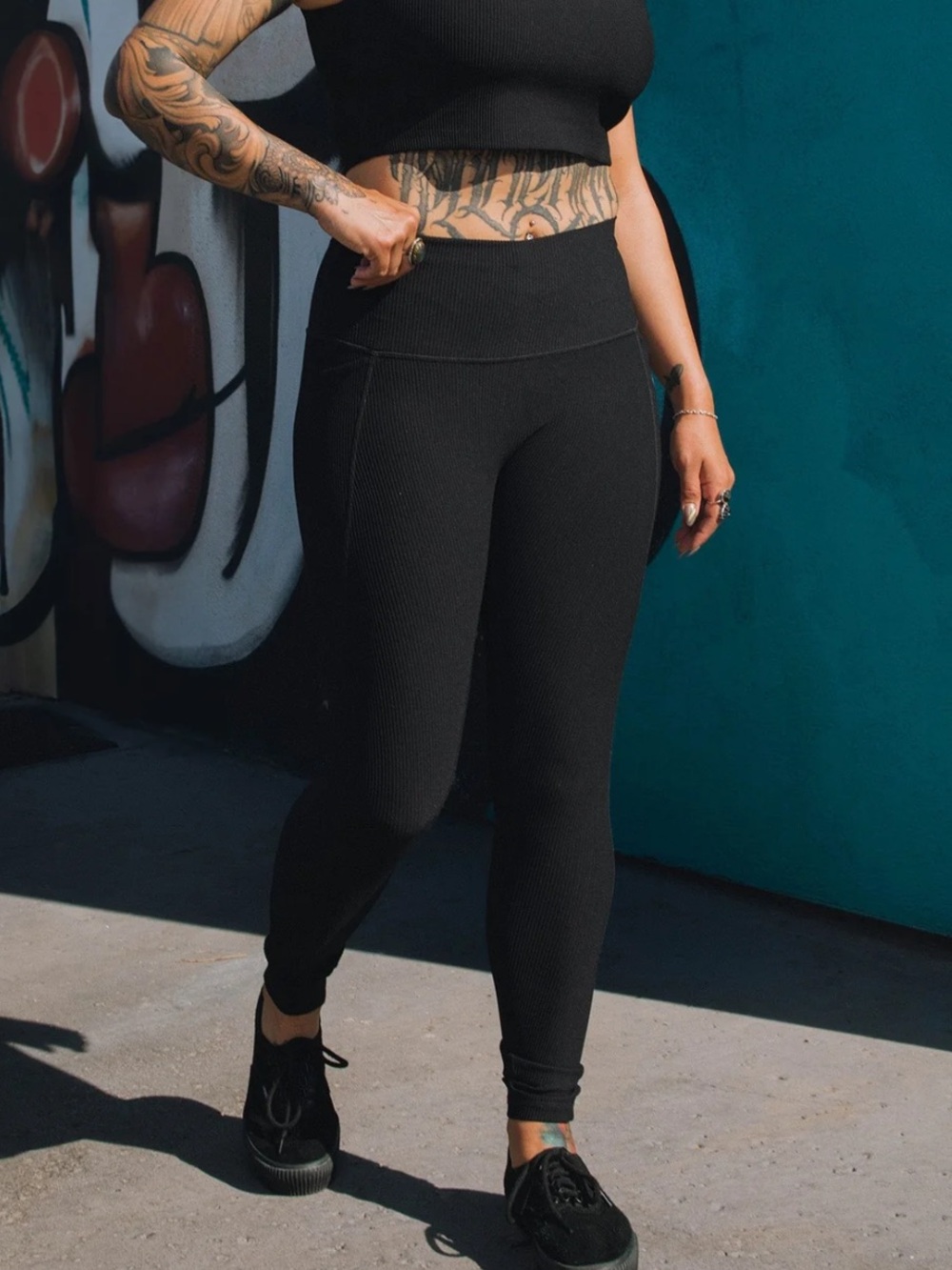 DIXXON High-Waist Black Ribbed Performance Leggings